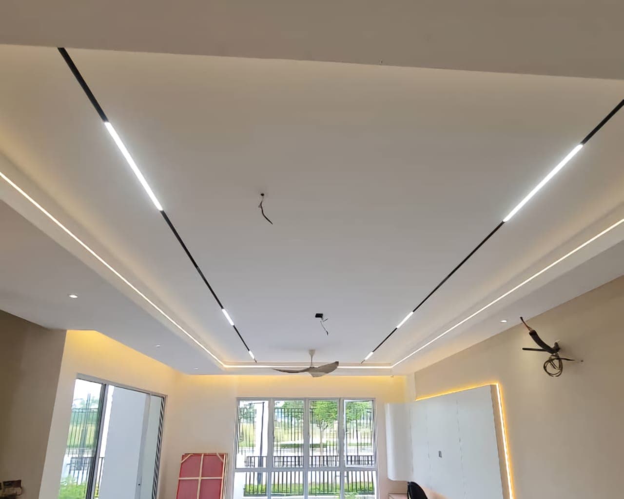 Modern residential plaster ceiling design with cove lighting in Selangor home
